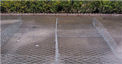 雷诺护垫在水利工程中的应用